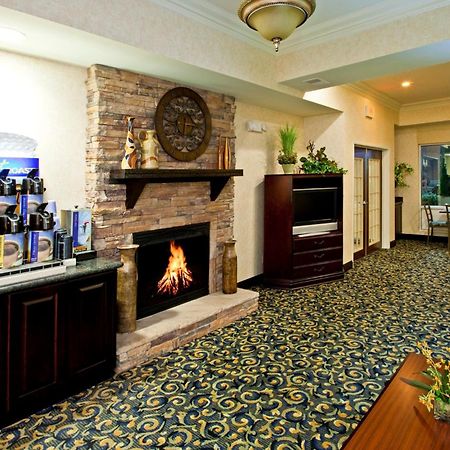 Holiday Inn Express Hotel & Suites Frankfort By Ihg Esterno foto