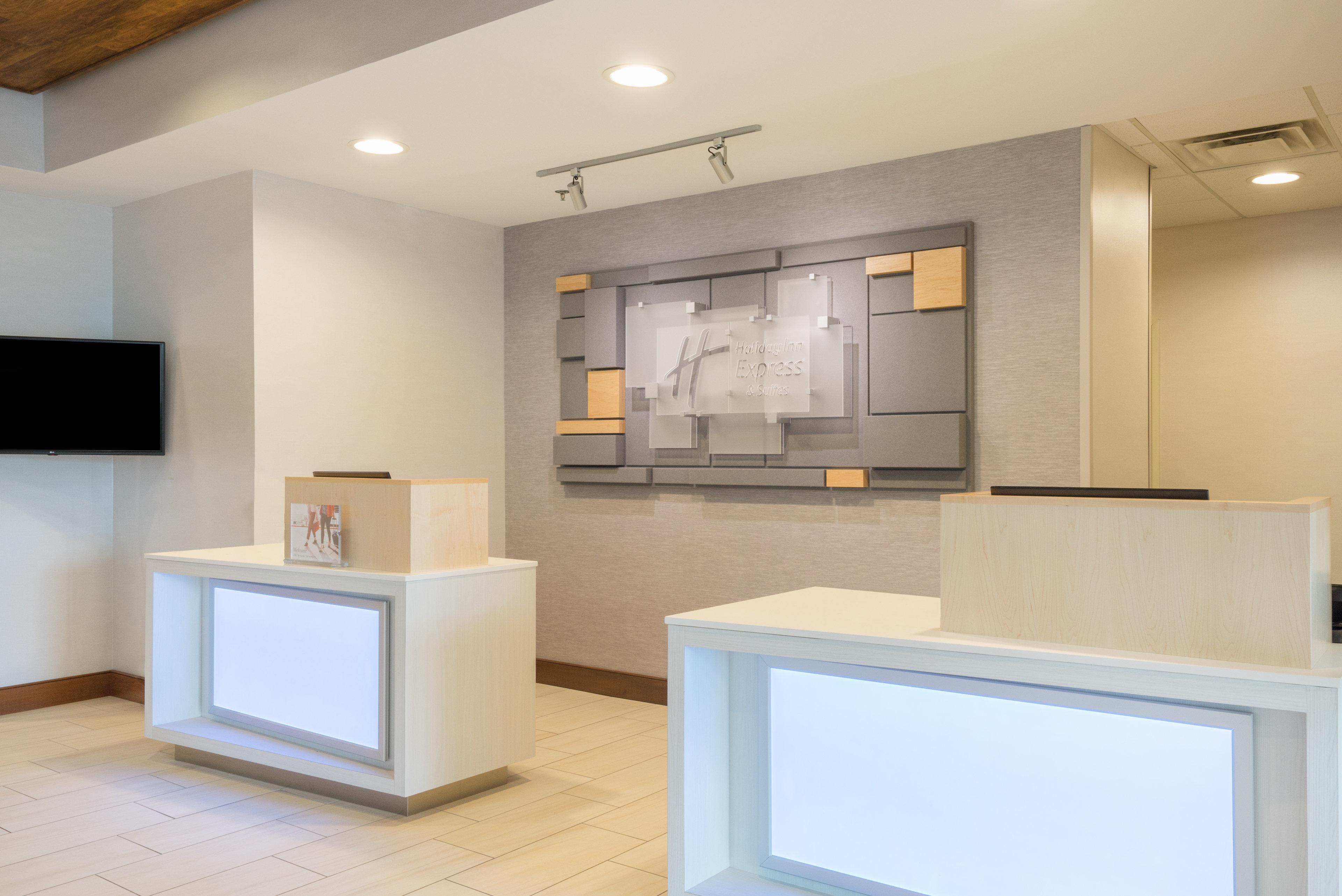 Holiday Inn Express Hotel & Suites Frankfort By Ihg Esterno foto