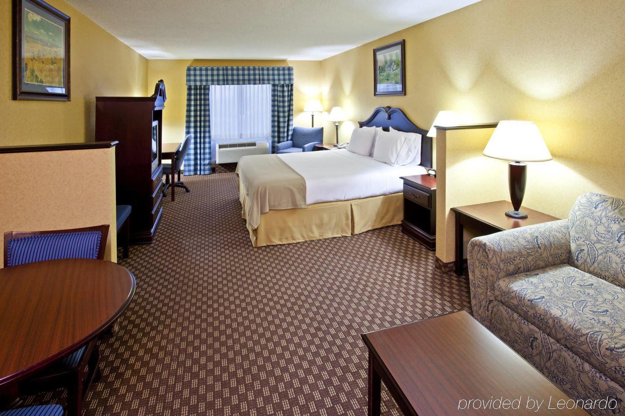Holiday Inn Express Hotel & Suites Frankfort By Ihg Esterno foto